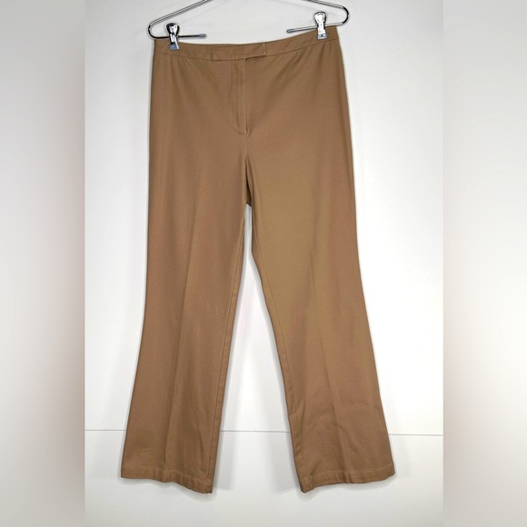 Chico's Pants - Chico’s Classic Beige Pants Zipper & Hook Closure 2 Faux Back Pockets Sz 1 Short